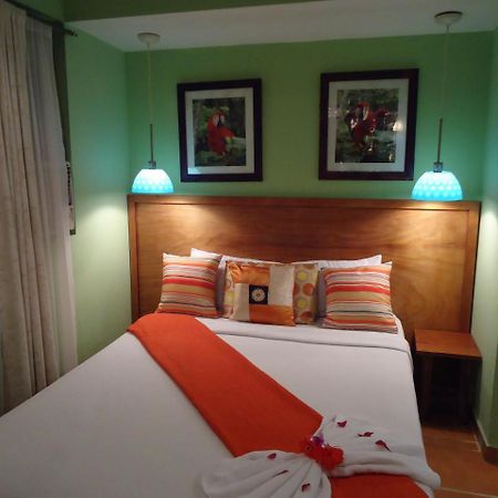 Hotel Mandarina Quepos Exterior photo