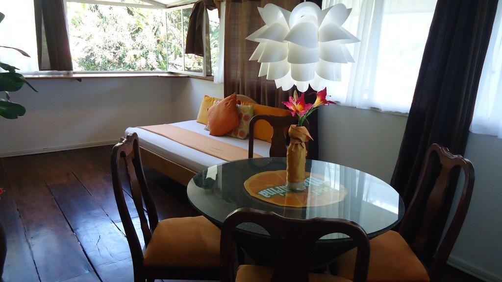Hotel Mandarina Quepos Exterior photo